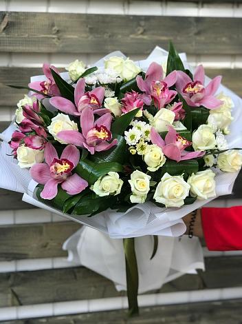 Букет цветов из: Розы и Хризантемы в Степановке