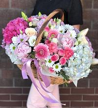 Цветочная композиция из Розы, Хризантемы, Пионы и Лизиантусы в корзине #REPLACE_PRED# Степановке