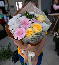 Букет цветов из:  Герберы, Розы и Хризантемы в Степановке